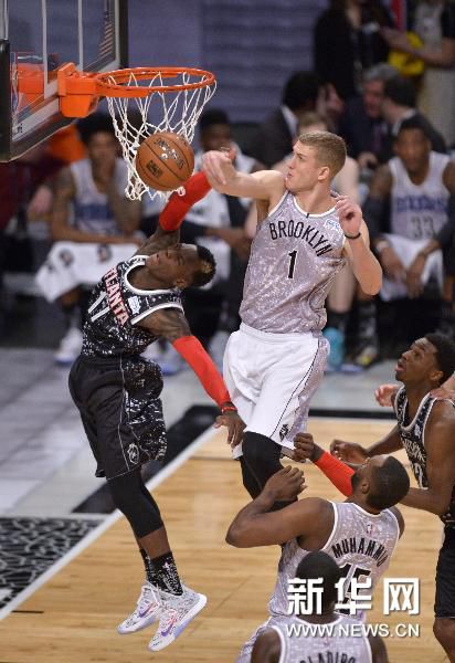 坐着曾经带 坐着曾经带