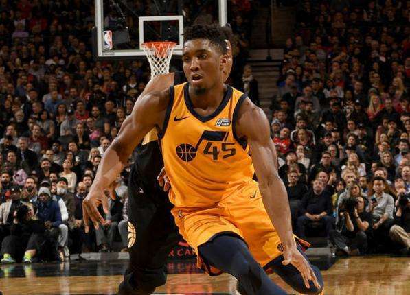 系列压倒性 系列压倒性