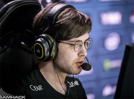 继续把焦点 继续把焦点